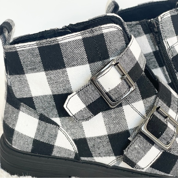 NWT Size 9.5 Sonoma memory, foam, black, and white plaid ankle booties - Picture 5 of 9